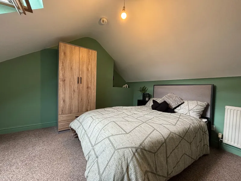 4 Bedroom | Student House | West End // Sept 2026 - Image 6